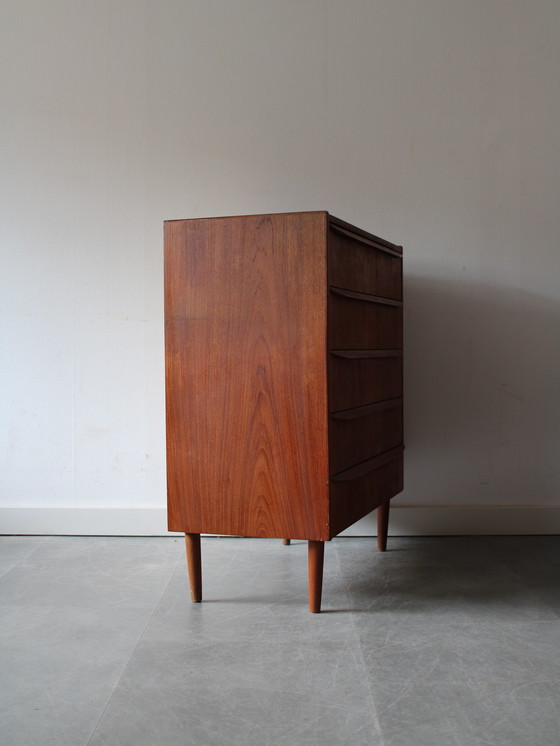 Image 1 of Commode vintage danoise en teck