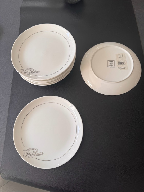 8 assiettes de Noël Rivièra Maison, Vaisselle, Porcelaine, Argenté (photo 2 sur 6)