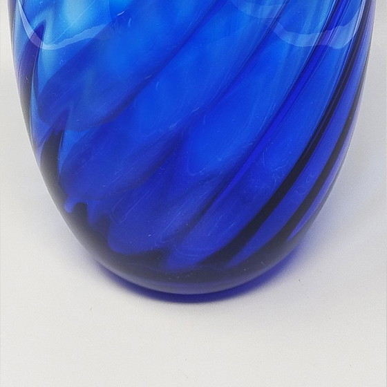 Wunderschöne große blaue Vase aus den 1970er Jahren von Ind. Vetraria Valdarnese. Hergestellt in Italien. (photo 6 of 7)