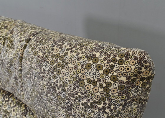Image 1 of Ligne Roset „Dianthus“ Lounge-Sessel von Michel Ducaroy in „Liberty of London“ floralem Samtstoff – Frankreich, 1978