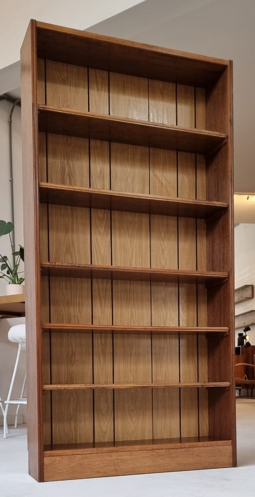 Libreria di metà secolo