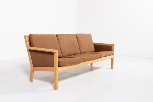 Canapé Hans Wegner modèle GE55 de style Mid-Century par Getama