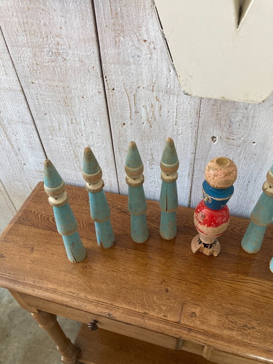 Image 1 of Serie von 10 alten Kegeln