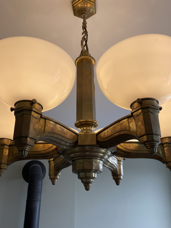 Image 1 of Lustre
