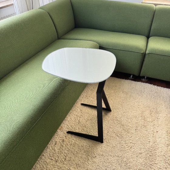 Image 1 of Table design pour ordinateur portable 'Calimero'