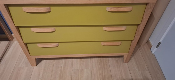 Houten en gele Ladekasten, Ethnicraft, Bruin, Modern (foto 4 van 5)