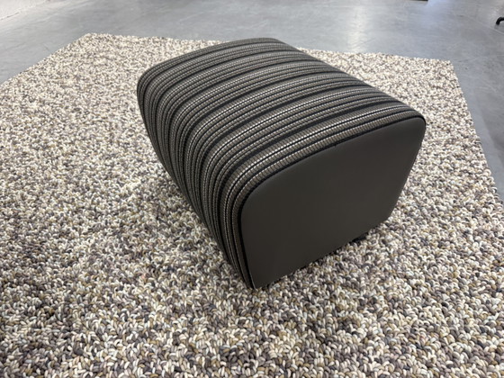 Image 1 of Leolux Scylla high armchair with Belluno fabric pouf in gray leather