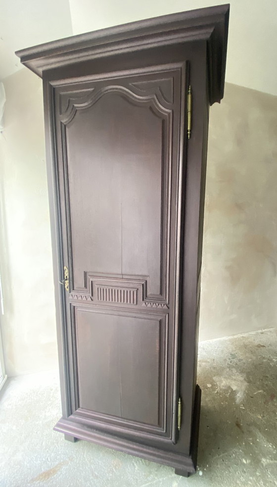 Image 1 of Cappello antico in legno massello restaurato, stile provinciale