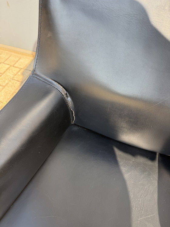Image 1 of 2x Cassina Cab 413 Mario Bellini met armleuningn in zwart Tuig leder