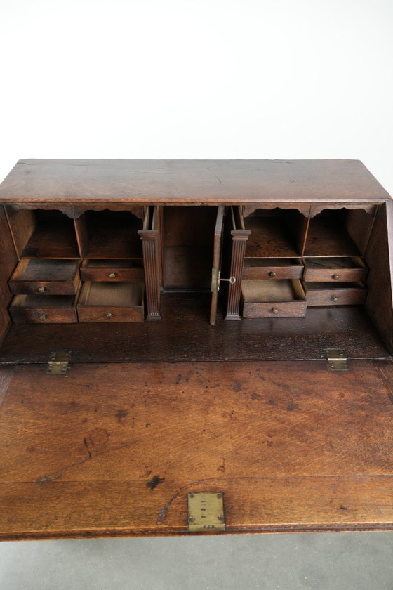 Image 1 of Secrétaire anglais ancien du XVIIIe siècle en chêne