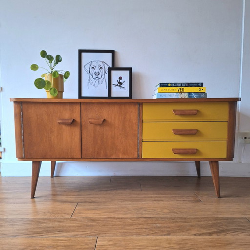 Vintage-Sideboard
