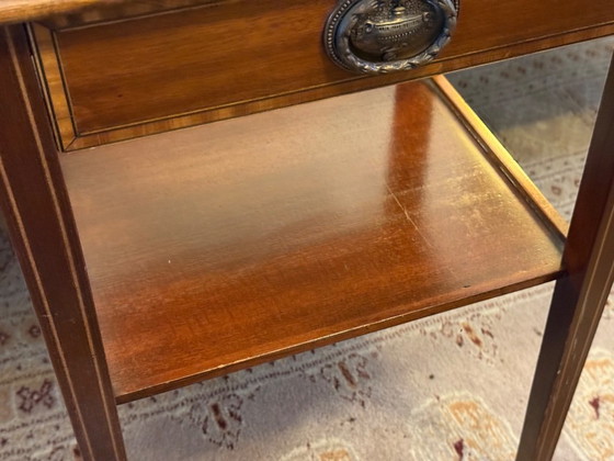 2 Beistelltische aus Holz mit Schublade und Ablage, Metall, Braun, Klassiek (Foto 5 von 6)