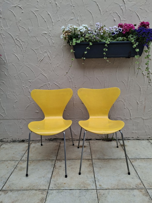 2 x vlinderstoel Arne Jacobsen Fritz Hansen