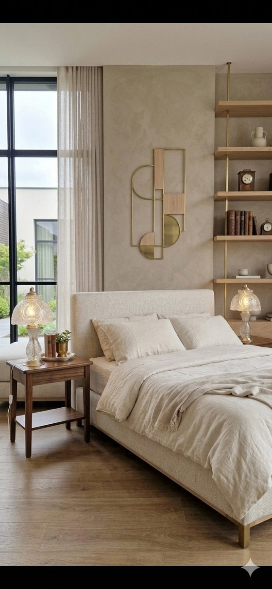 Image 1 of Paire de lampes de table en cristal taillé et laiton doré - Production européenne 1950