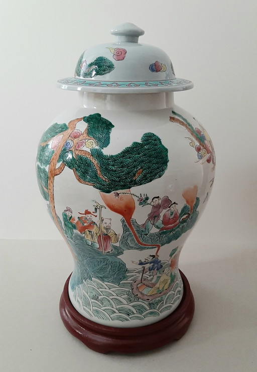 XL Chinese porcelain vase with lid, 1960s