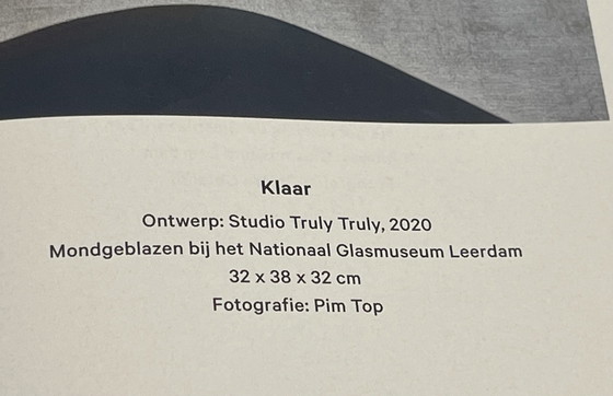 Image 1 of Leolux Kllaar side table unique color scheme