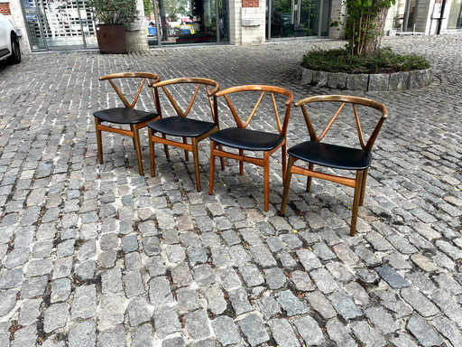 4 sedie di Henning Kjaernulf, per Bruno Hansen, Danimarca, anni '50