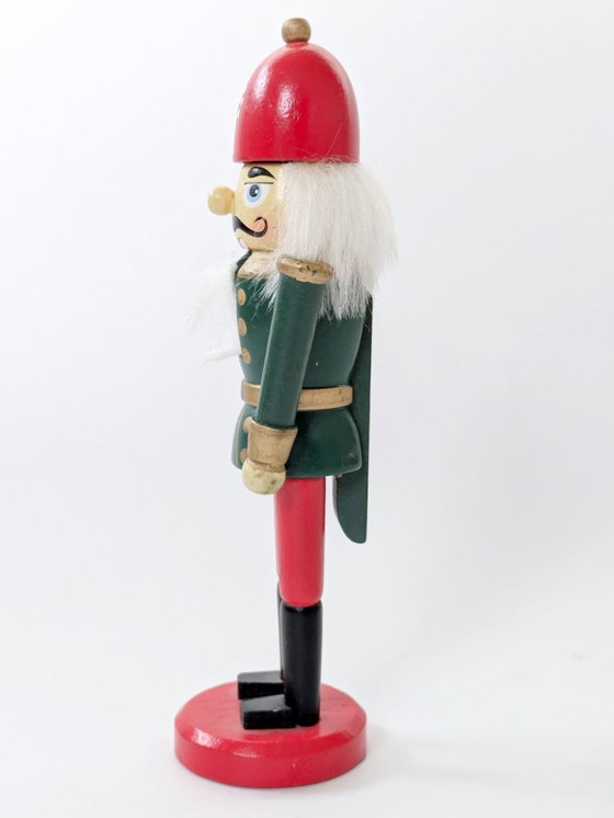 Image 1 of Petit soldat casse-noisette allemand vintage | Figurine de Noël artisanale d'art populaire