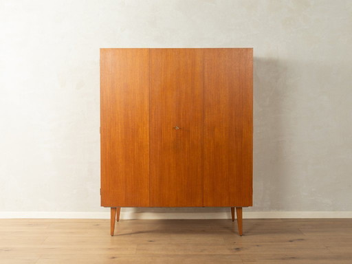 Huisbar, secretaire en andere accessoires uit de jaren 50 in mid-century stijl.