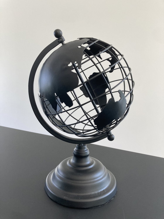 Image 1 of Globe terrestre moderne
