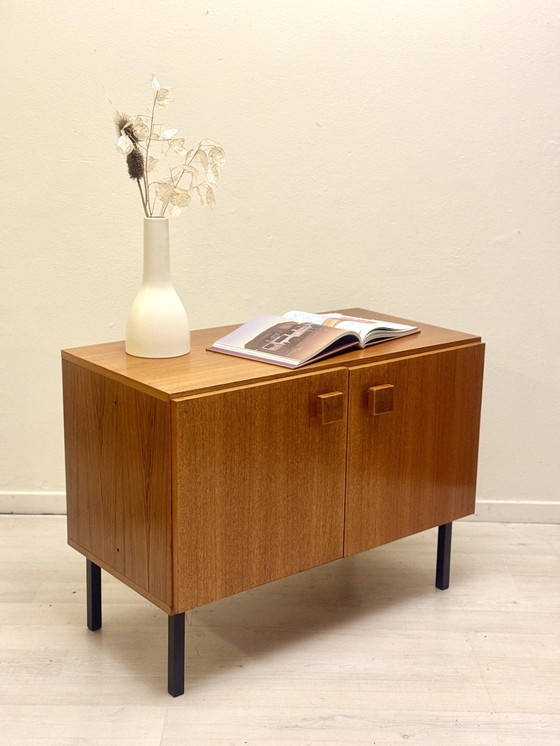 Image 1 of Buffet vintage en teck des années 1960/70