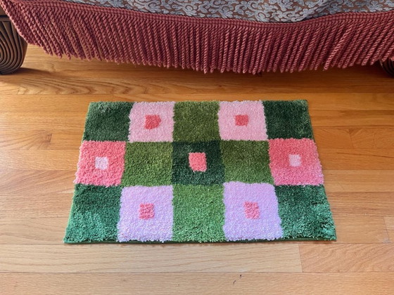 Image 1 of Tapis CUTE en laine fait main – coloris personnalisables 100cmx70cm