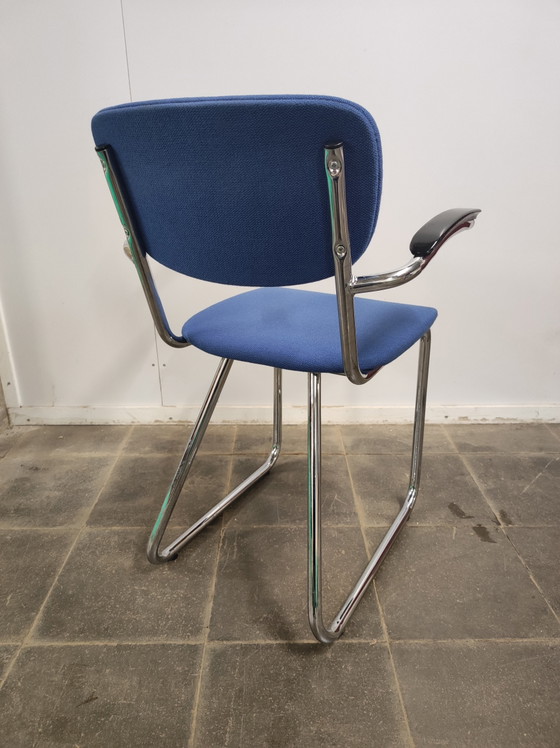 Gispen - Silla con estructura tubular Ahrend De Cirkel – Sillas de comedor, Metal, Plastic (photo 3 of 6)