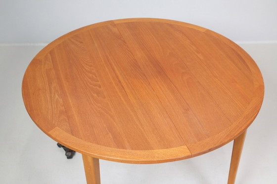 Image 1 of Vintage Scandinavian round teak dining table - 110 cm - 1960s