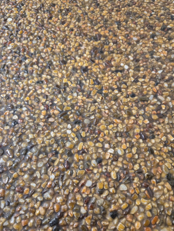 Image 1 of Tavolino da caffè in legno di quercia in stile giapponese con piano in ciottoli