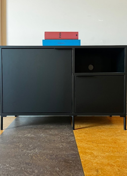 Tylko  – Modern Black TV Stand / Media Cabinet – Minimal Design