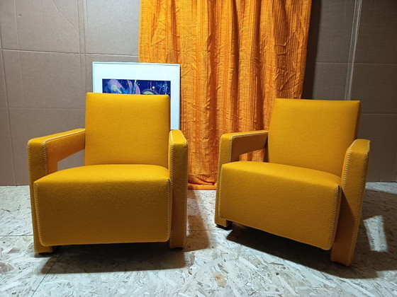 Image 1 of CASSINA Paire de fauteuils Utrecht 637 NEUF 2026 en laine KVARD Moutarde par Gerrit Rietveld