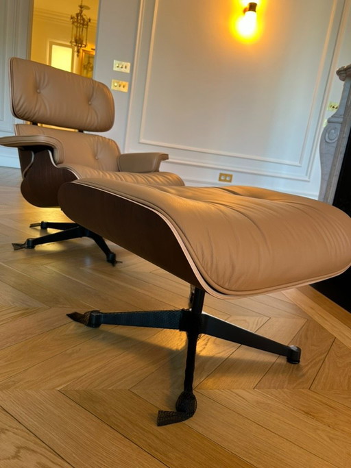 Vitra Eames Lounge Chair & Ottoman Neuf – Modèle Classique – Noyer et Cuir Premium Ocre (Scellé)