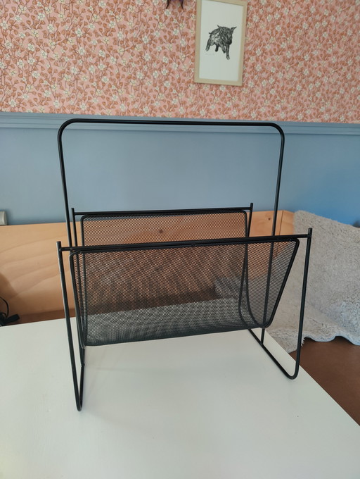 Schwarzes Metall-Rednerpult, wahrscheinlich tomado