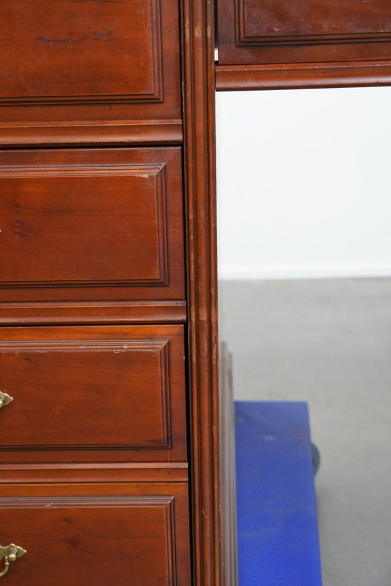 Image 1 of Klassischer Chesterfield-Schreibtisch/Partnerschreibtisch im englischen Stil mit schwarzer Lederplatte