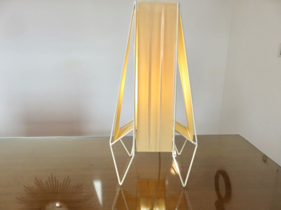 Minimalist lamp by Bengt Johan Gullberg, Sweden, 1950-1960 – Table lamps, Metal, Plastic (photo 8 of 12)