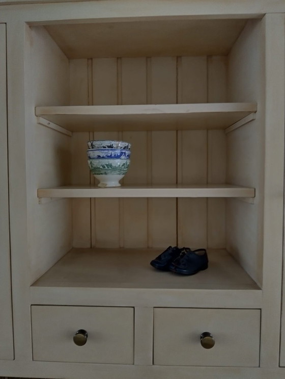 Image 1 of Aparador encalado