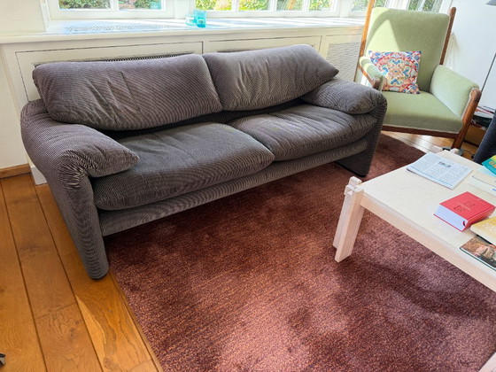 Cassina Maralunga ruime 2,5 zits – 2 zitsbanken, Textile (photo 4 of 5)