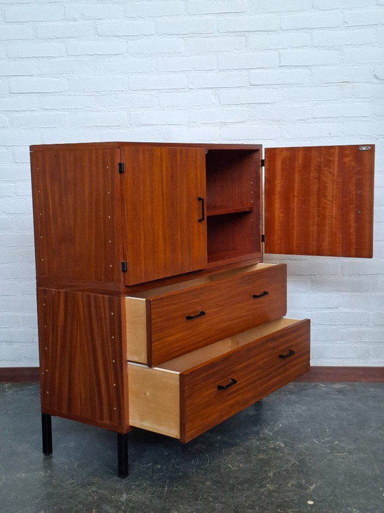 Image 1 of Vintage teakhouten opbergkastje van Simpla Lux
