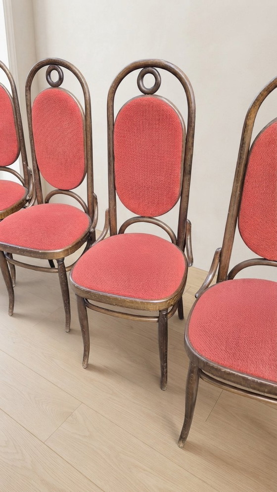 Ensemble de 8 chaises de salle à manger vintage en bois courbé à haut dossier, Thonet, années 1970, 45 × 40 × (photo 4 of 7)