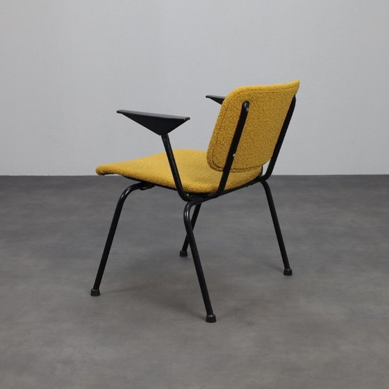 Image 1 of Sillón de Ahrend de Cirkel, 1969 - Retapizado en Bouclé