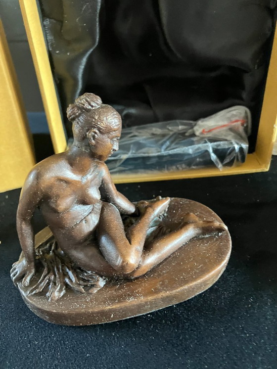 Image 1 of 18 figurillas de bronce, obras maestras de la escultura.