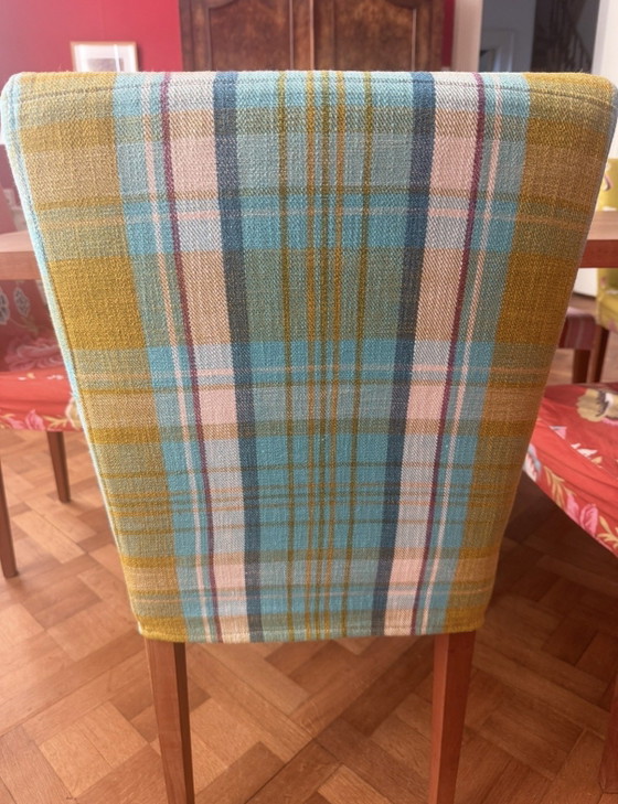 Image 1 of 10 Stühle der Designers Guild plus Tisch