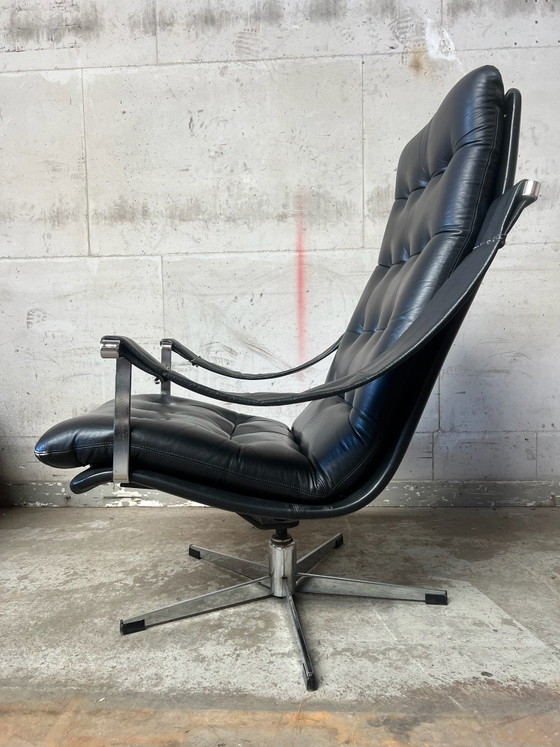 Artifort Swivel Armchair Black Leather Lounge Chair, Chrome (photo 11 of 14)