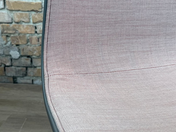 Hay AAC 11 Swivel, Pink fabric | Hee Welling, Dining chairs, Textile, Plastic, Modern (photo 11 of 15)