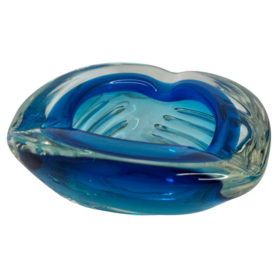 Sculptural submerged glass ashtray by Gianfranco Mandruzzato Murano 1970 – Table accessories (photo 2 of 21)
