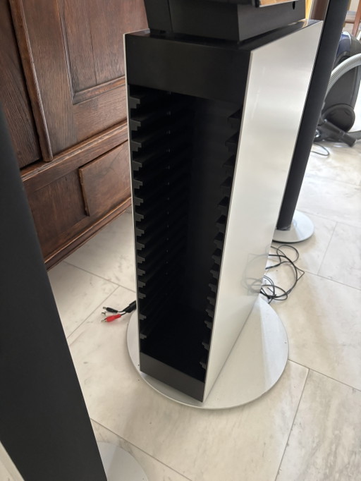 Ensemble B&O 2300 avec meuble CD, enceintes B&O Lab 6000 et télécommande