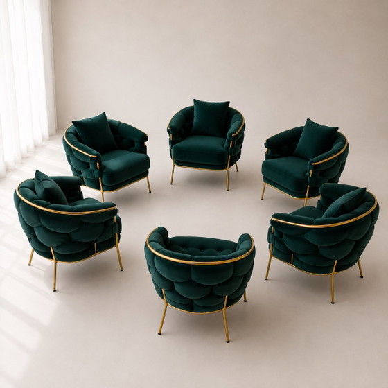 ✦ SET MIT 6 LUXURIÖSEN TÜRKIS-SESSELN | DESIGN | GOLDENES GESTELL – Velvet (photo 5 of 12)