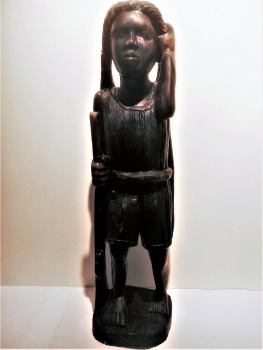 Grande sculpture lourde de chasseur africain