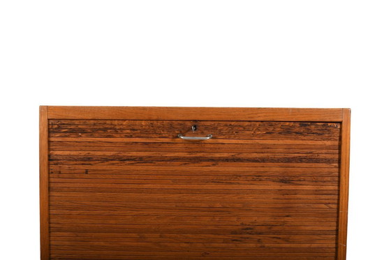 Image 1 of Hans Wegner Jaloeziedeurkast voor Plan Møbler 1940