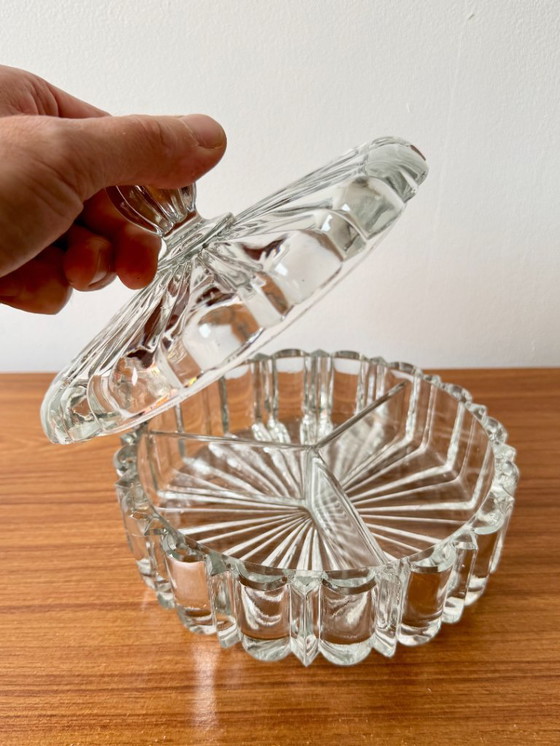 Image 1 of Portaoggetti in vetro vintage con coperchio